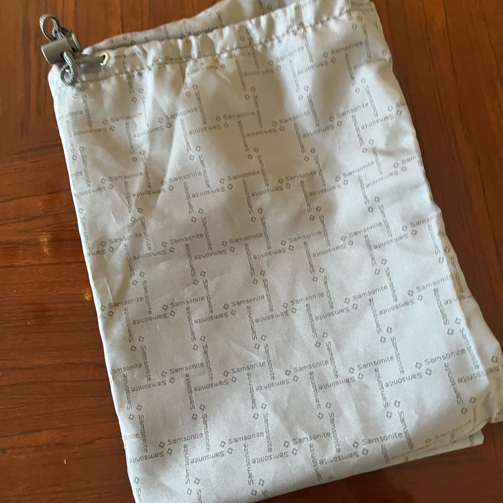 Samsonite Light Gray Logo Drawstring Pouch/ Bogo … - image 1